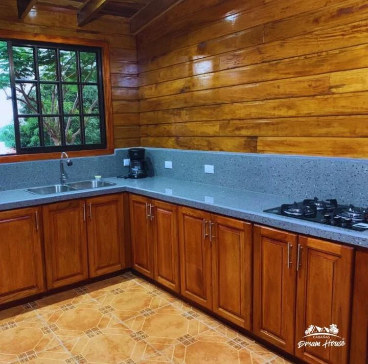PROPIEDAD TIPO CABAÑA: Countryside Property For Sale in Atenas - Gallery image 23