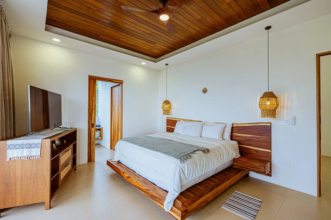 Casa Las Brisas Stunning Whale’s Tail Ocean View Home in Uvita - Gallery image 43