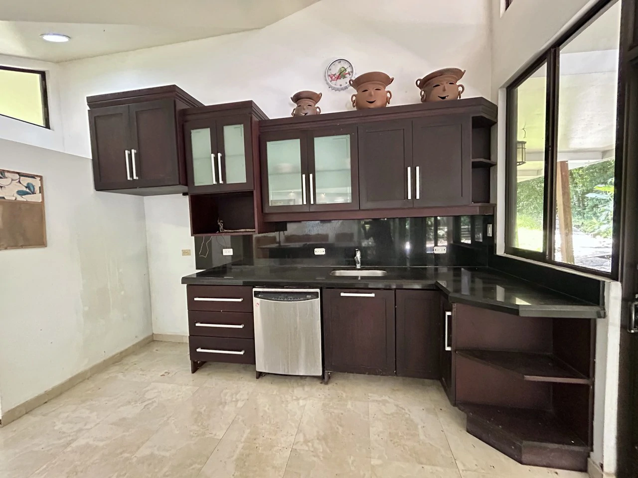 Fixer-Upper Home with an studio Office in Palmar Norte on a 7.58 Acres Property - Gallery image 24