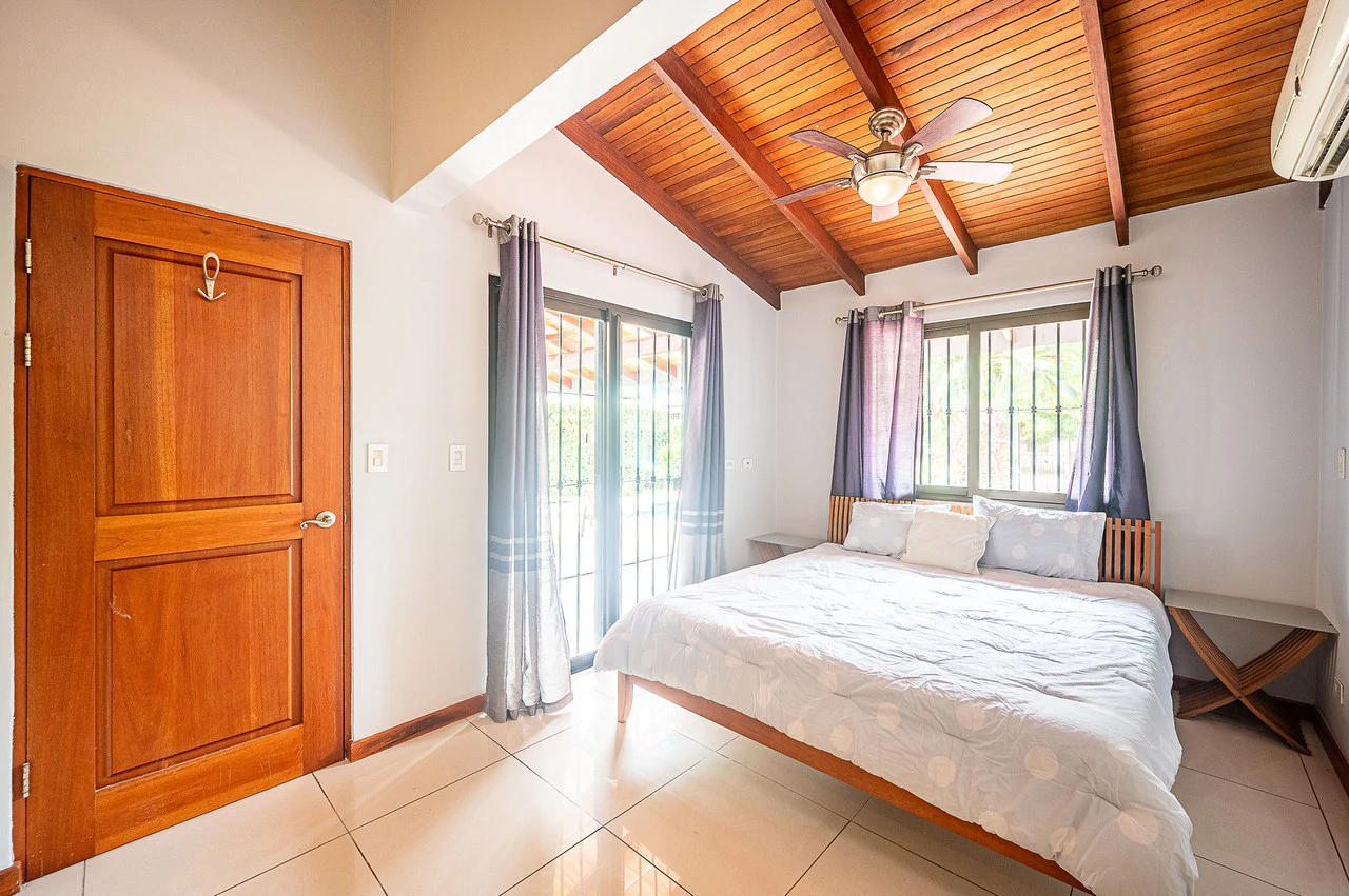 Modern Coastal Affordable 3-bedroom Home Near Los Sueños Resort - Gallery image 25