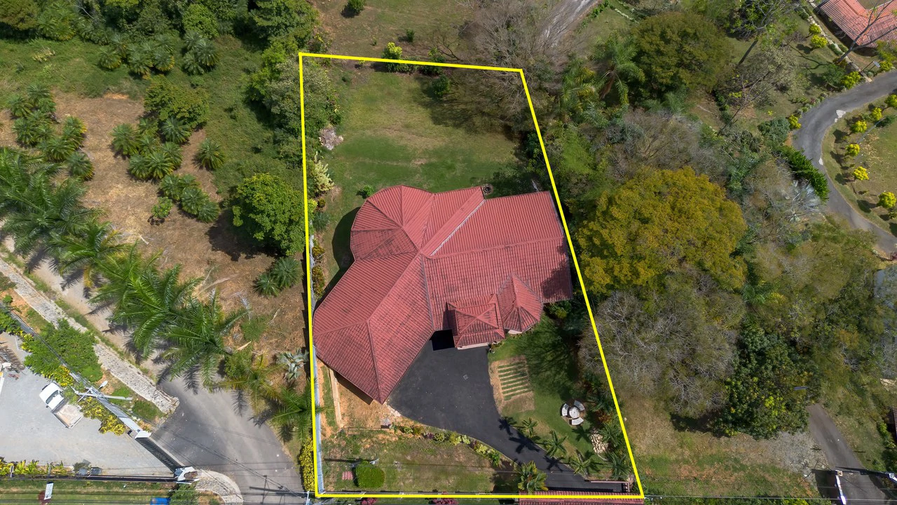 Spacious 5-Bedroom Colonial Home with 4 Bathrooms | La Bonita, Rivas - Gallery image 17