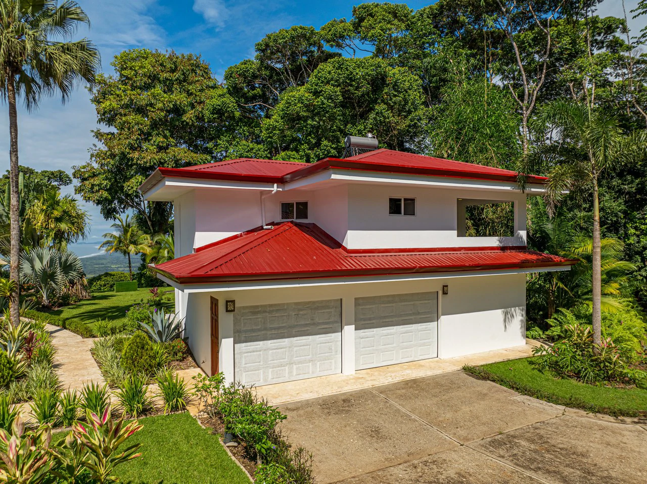 17 ACRES – 5 Bedroom Grand Estate, Guest House, SPECTACULAR VIEWS!!! - Gallery image 30
