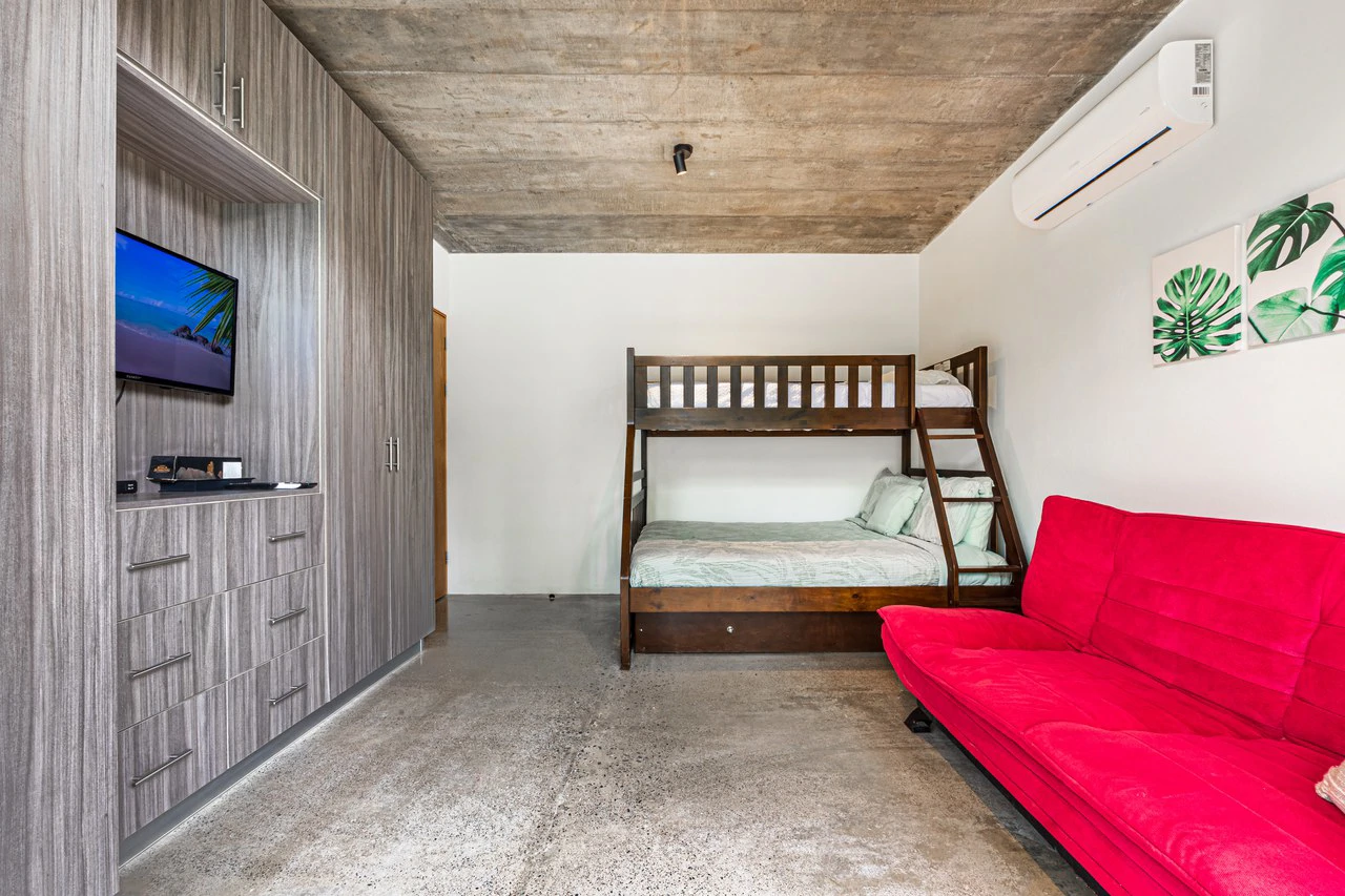 3 bedrooms, 2.5 bathrooms Villa Steps from Uvita, beautiful Beaches, Waterfalls, Restaurants and Tourist Attractions. - Gallery image 11