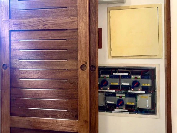 ARA 14: Fully Furnished and Home with Tons of amenities ie. Solar electricity - Gallery image 20