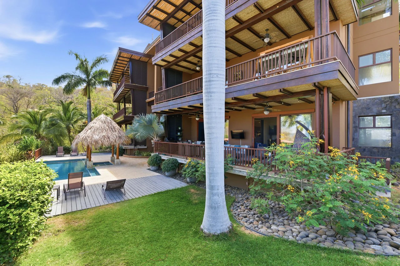 Casa De Los Monos: Upgraded Ocean-View Condo with Direct Pool Access at Azul Paraíso - Gallery image 25