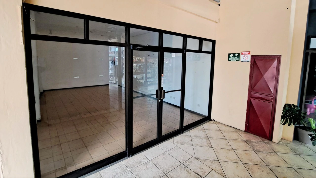 Versatile Office/Retail Space for Sale at Plaza Coral in Jacó - Gallery image 8