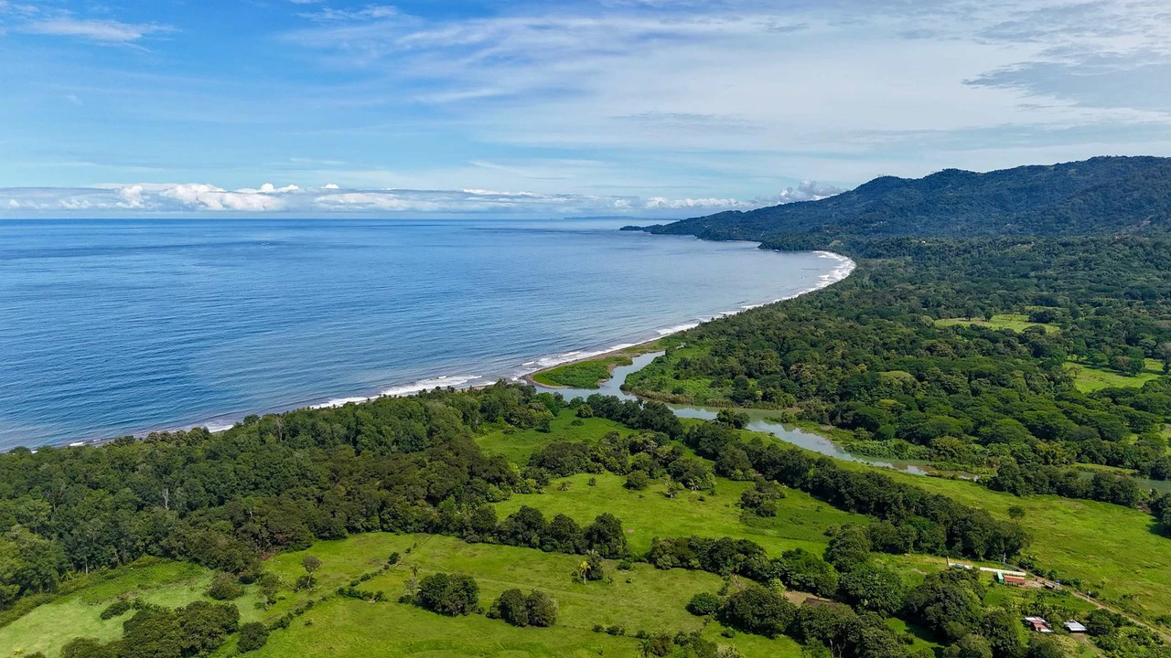 8-Unit Apartment in Bahía, Walking distance to the Beach - Gallery image 6