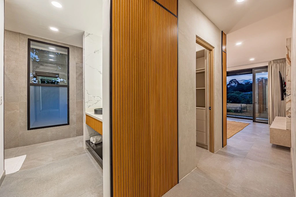 Near the Coast House For Sale in Playa Herradura - Gallery image 14