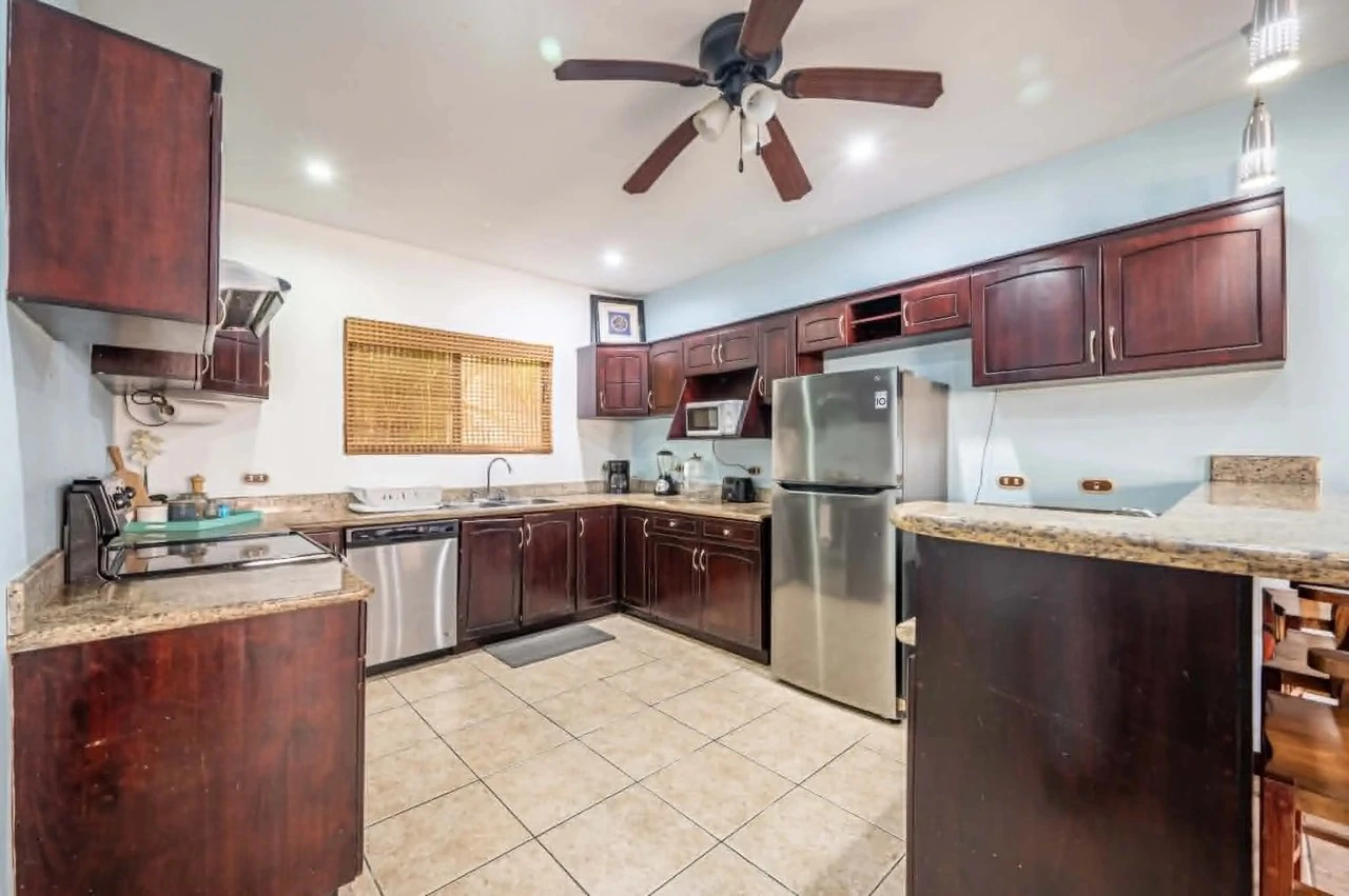 Rare Opportunity in Jacó’s Only Oceanfront Gated Home Community - Gallery image 24