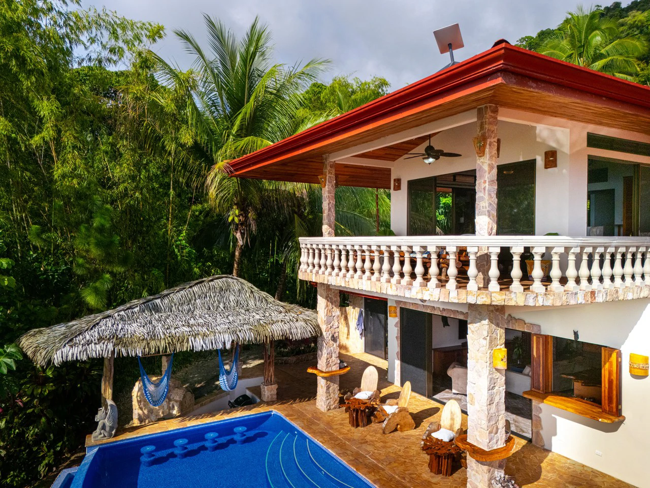 Mountain House For Sale in Escaleras - Gallery image 10