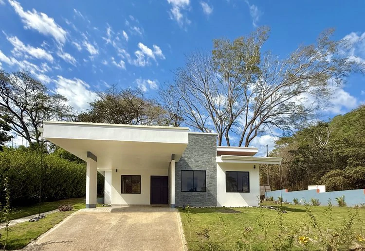 Villa Flores:   Brand new build in upcoming Villas del Mar neighbourhood.  $399,000 USD - Gallery image 23