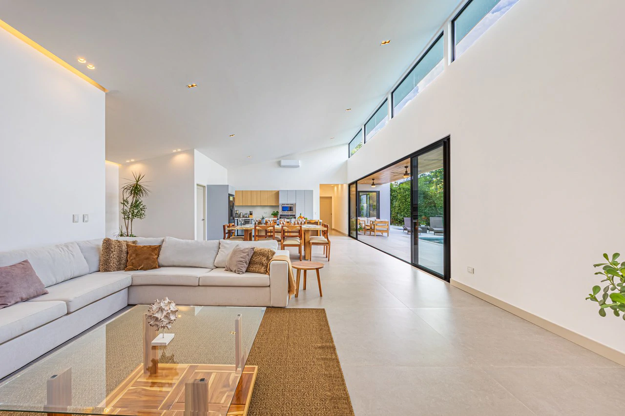 Luxury, Comfort & Investment Potential – Ocean-View Home in Uvita - Gallery image 30