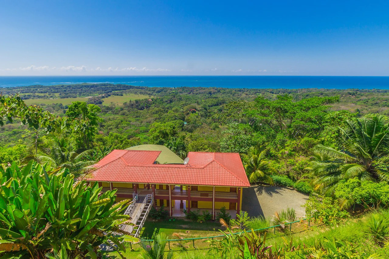 Popular 20-room Boutique hotel /retreat. Stunning ocean views - Gallery image 13