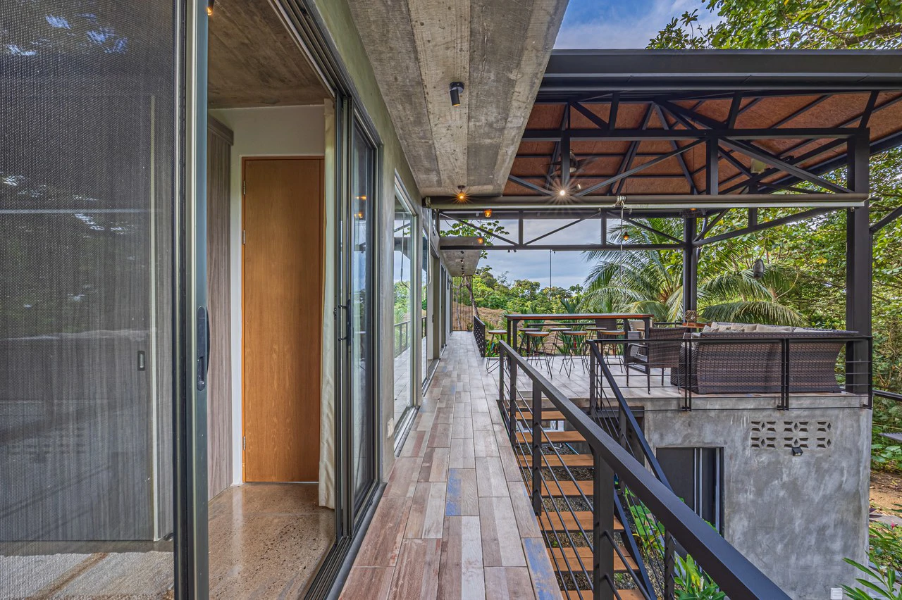 3 bedrooms, 2.5 bathrooms Villa Steps from Uvita, beautiful Beaches, Waterfalls, Restaurants and Tourist Attractions. - Gallery image 3
