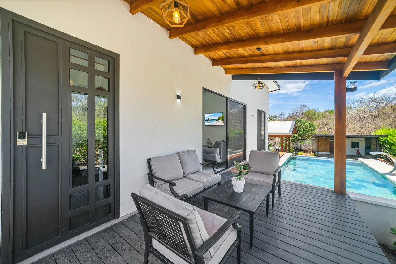 Villa Nanku: Tropical Playa Negra Home with Guest House & Pool - Gallery image 18