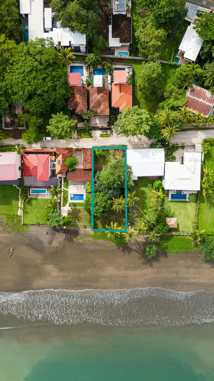 Surfside Lot Y22: One of the Only Remaining BEACHFRONT Lots in Playa Potrero with Water!! - Gallery image 2