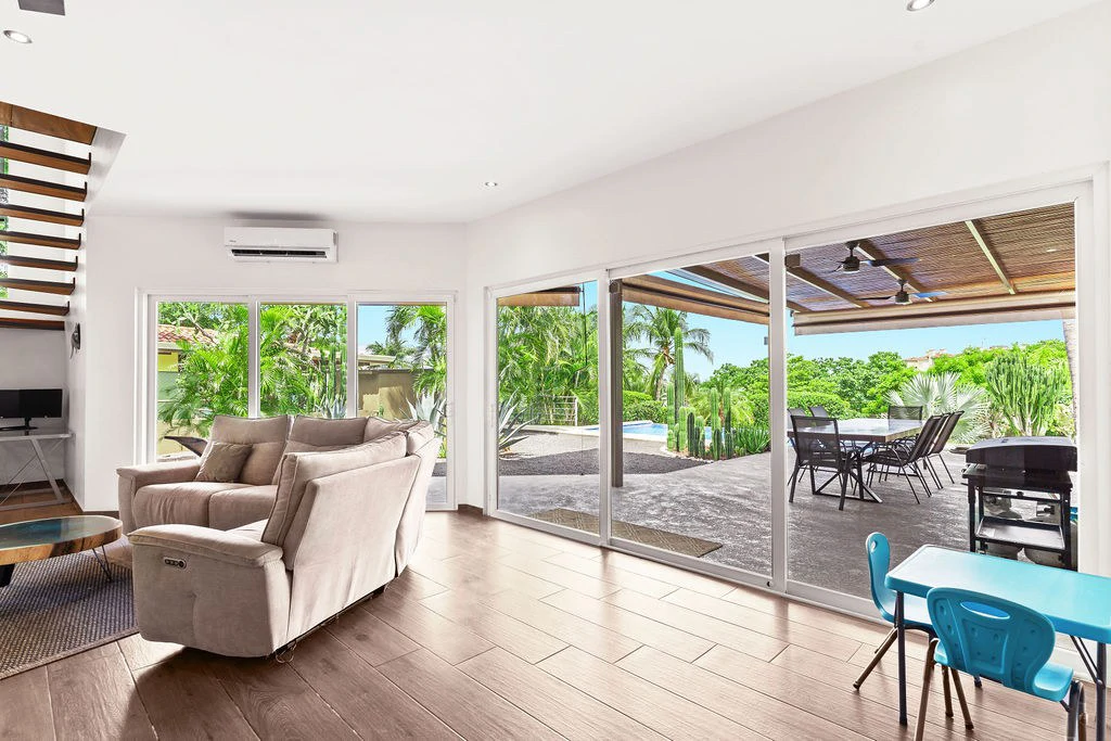 Casa Amani: Luxury Ocean-View Estate & Investment Opportunity in Tamarindo! - Gallery image 5