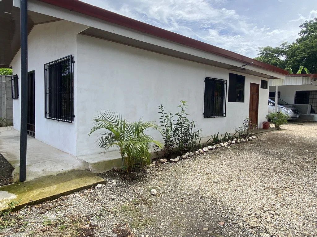Casa Munoz: 3 Bedroom Home and 2 Unit Duplex with space for a pool, Located in El Canto de los Gavilanes - Gallery image 6