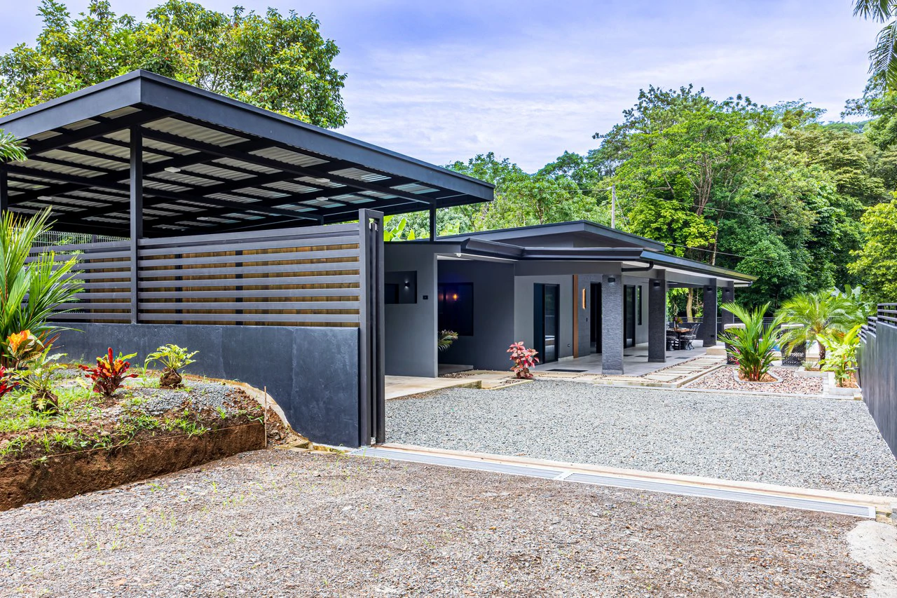 Gorgeous Brand New 3br Home close to Dominical with extra land.: House For Sale in Hatillo - Gallery image 34