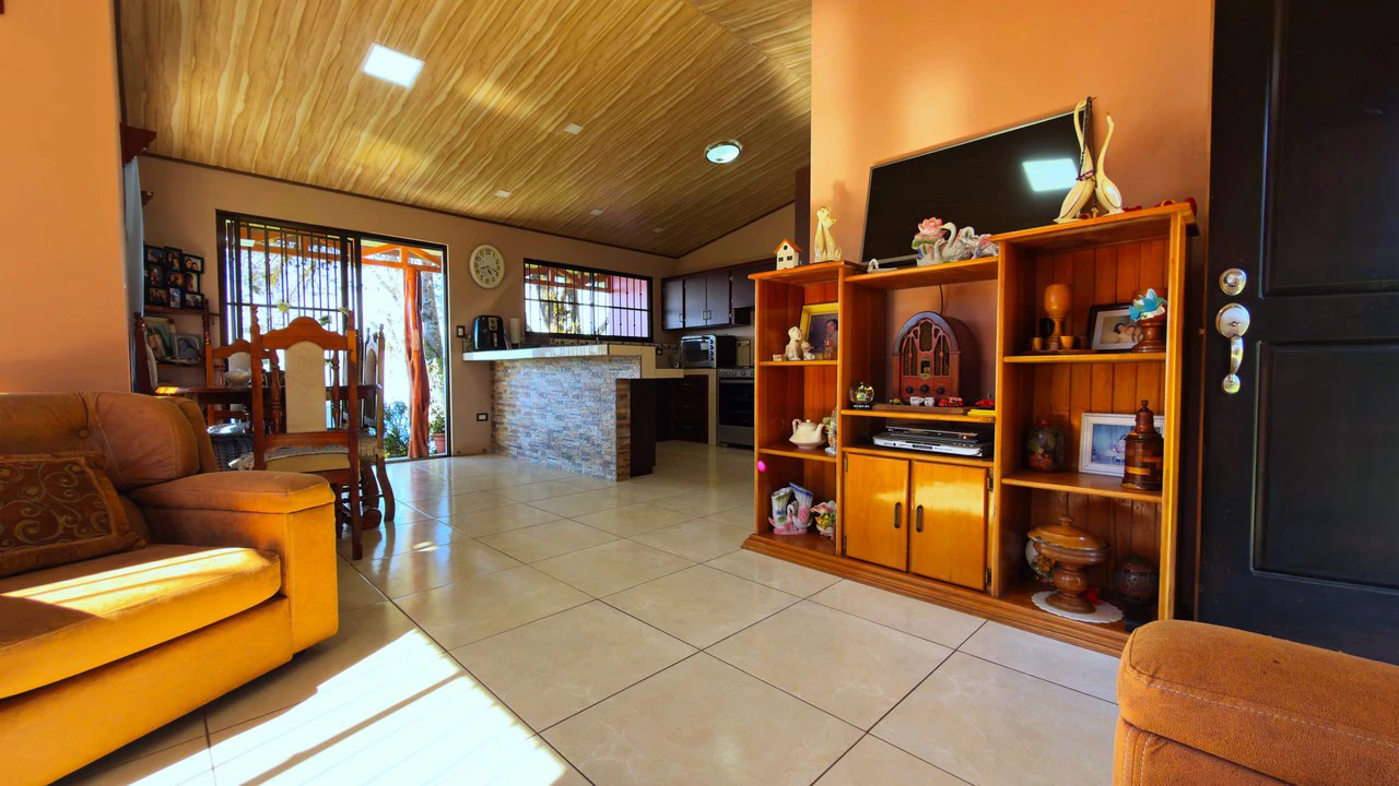 Mountain House For Sale in Division de Páramo - Gallery image 13