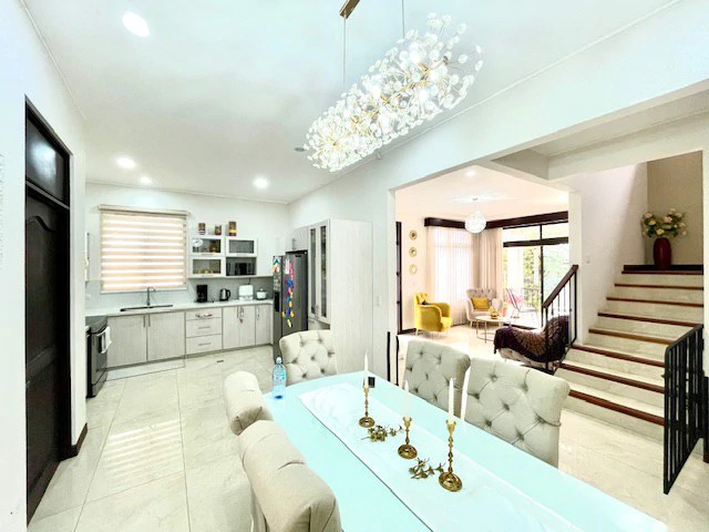 CA-005 Casa del Invernadero: Premium 3-BR / 3.5-BA Gated Estate in Grecia | Turnkey Furnished Option, Private Greenhouse, Clay Roof & River Access - Gallery image 14
