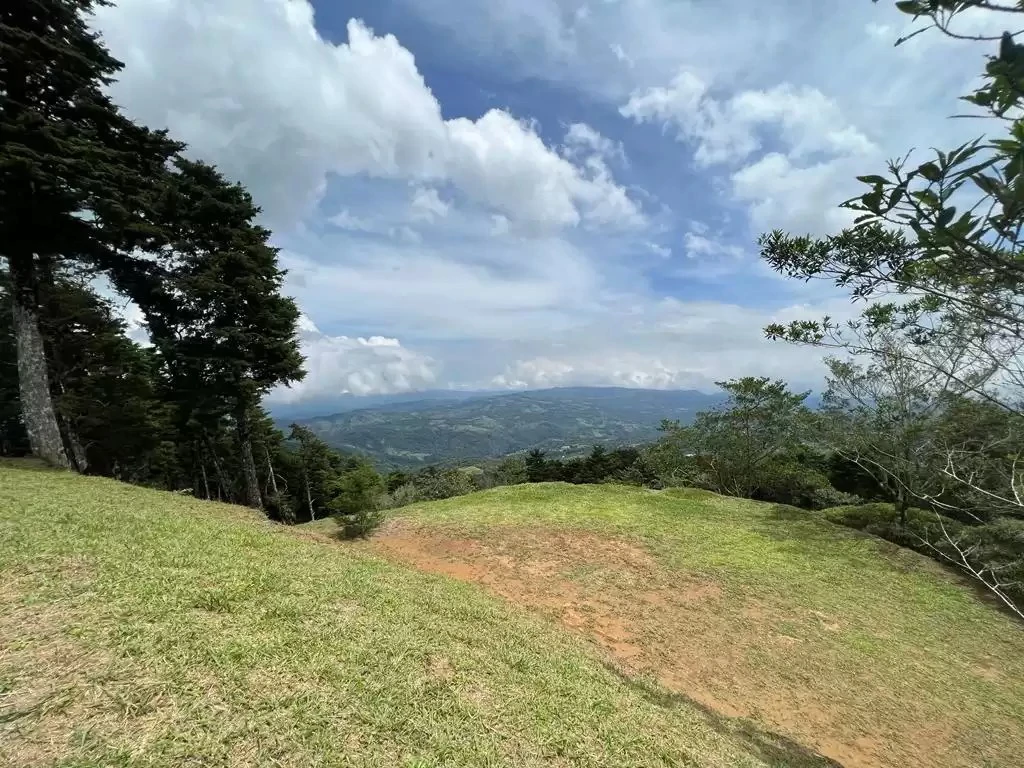 The lot with breathtaking views is for sale in San Ramon de Santiago - Gallery image 9