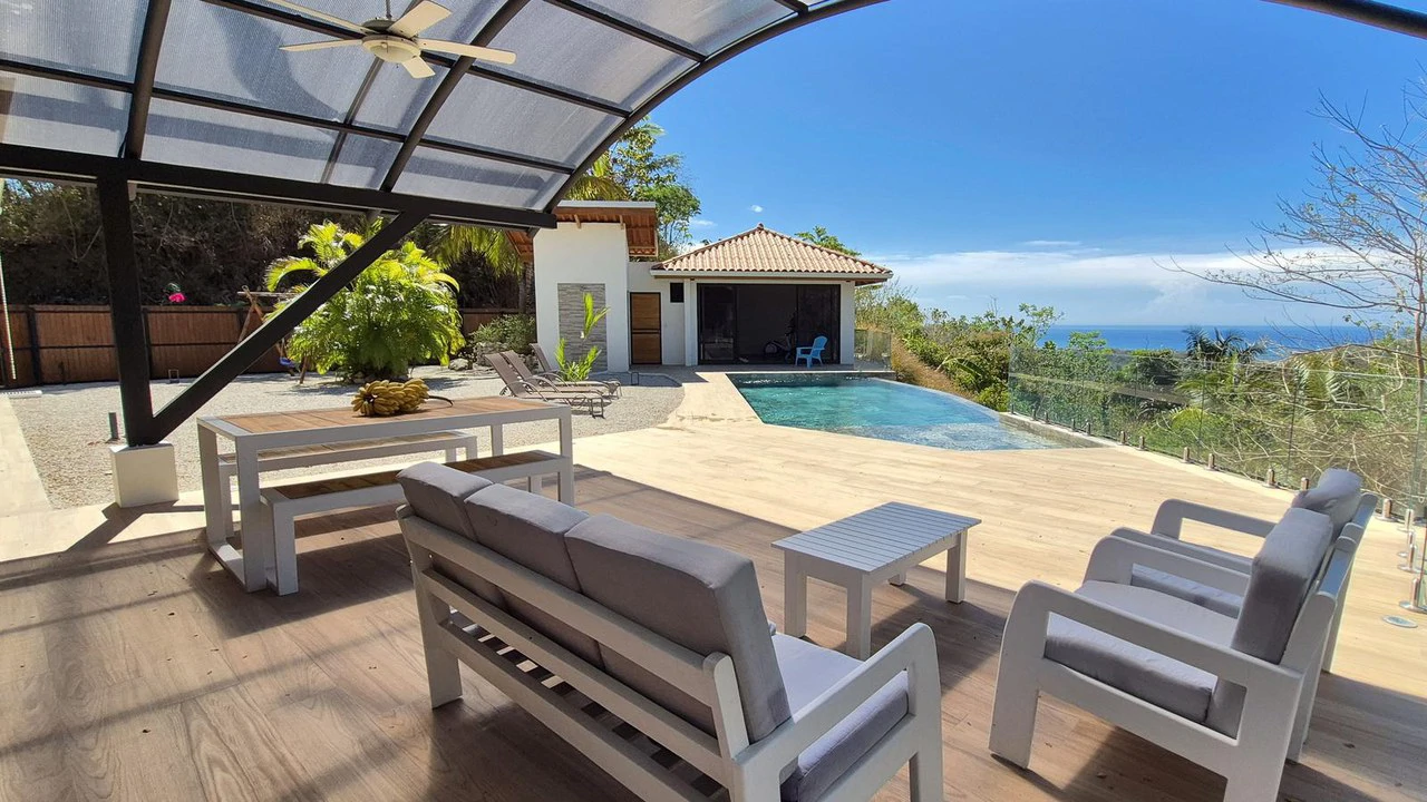 Casa Happy Eden: Elegant Ocean View Villa with Infinity Pool in Exclusive Boca del Toro – minutes from Carillo Beach - Gallery image 3