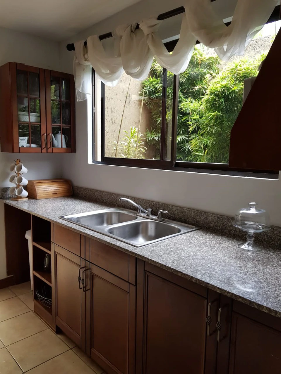 House For Sale in Santa Ana - Gallery image 7