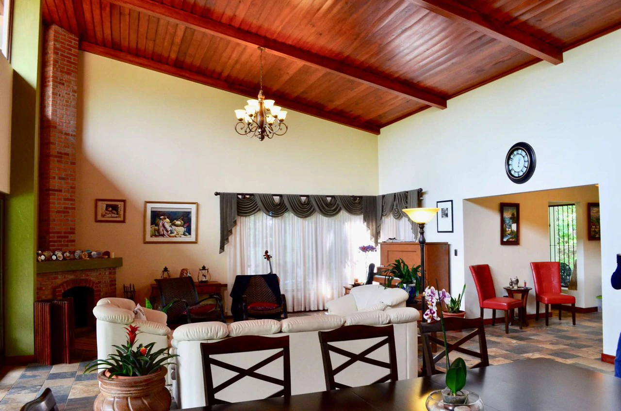 HOUSE IN TIROL HEREDIA: Leave surrounded by nature and peace - Gallery image 19
