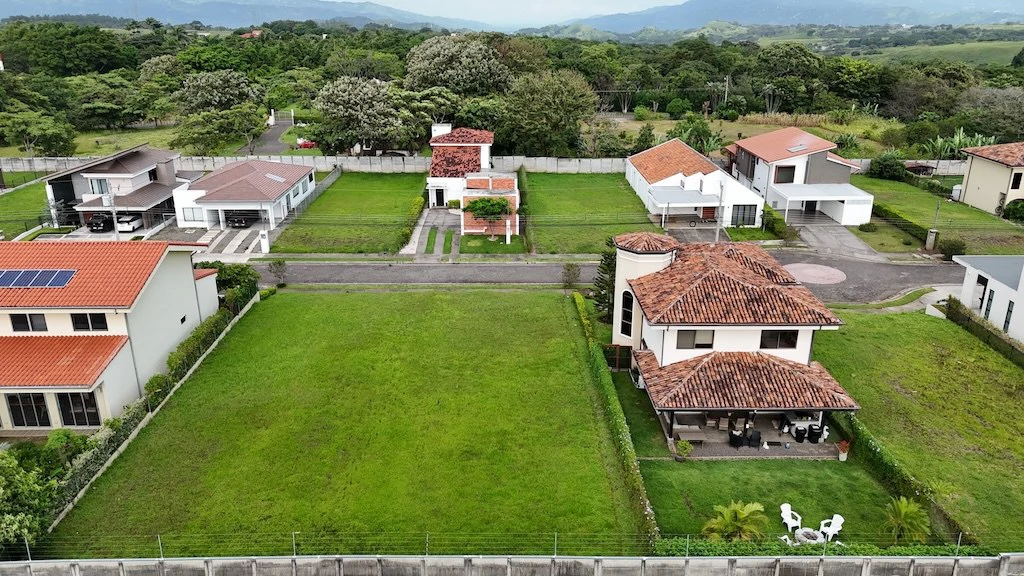 Terreno de 517m2 en Condominio Los Castillos, La Guácima: Home Construction Site For Sale in La Guácima - Gallery image 5