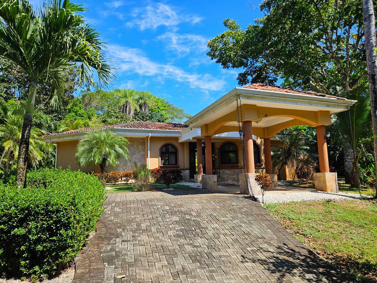 ID 4160: Villa Luna: 3-Bedroom Pool Home in Playa Tambor, Nicoya Peninsula - Gallery image 37
