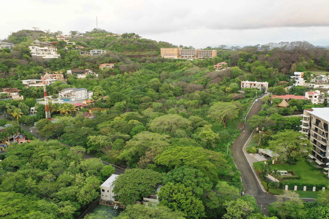 Air T-II: Tamarindo Development Property Right in Town - Gallery image 7