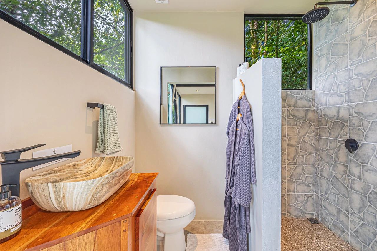 La Sombra Villas: Where Nature Meets Comfort in Tinamates! - Gallery image 52