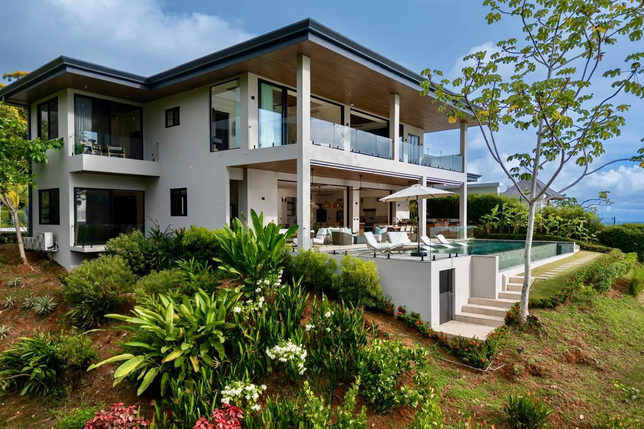 Luxurious 5 Bedroom Coastal Estate Dominical - Gallery image 19