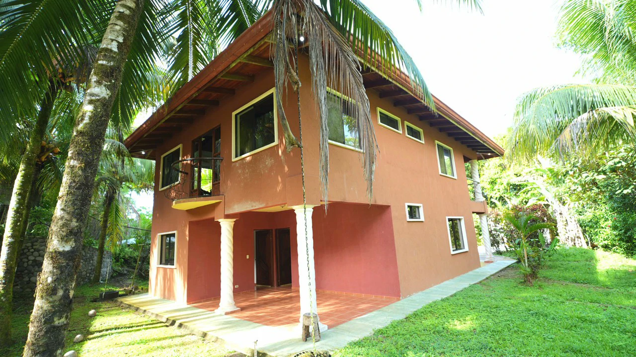 Near the Coast House For Sale in Ojochal - photo 9