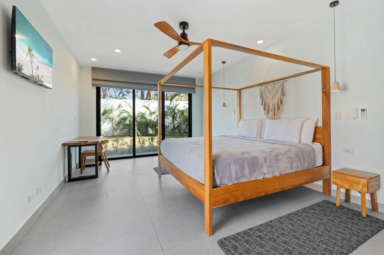 Casa Guacamaya Azul: Fully Furnished Luxury Villa in Playa Grande - photo 31