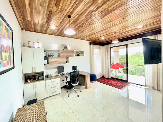 CA-005 Casa del Invernadero: Premium 3-BR / 3.5-BA Gated Estate in Grecia | Turnkey Furnished Option, Private Greenhouse, Clay Roof & River Access - Gallery image 31
