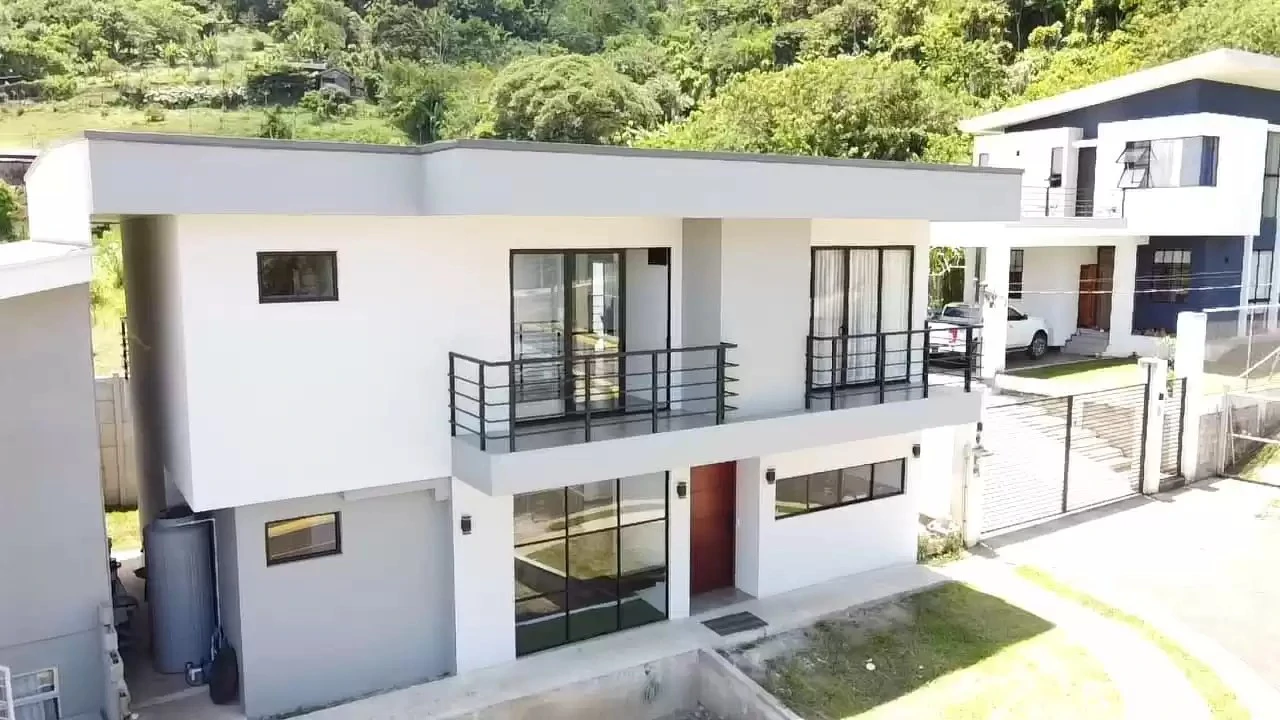 The house in a gated community is for sale in San Isidro - Gallery image 10