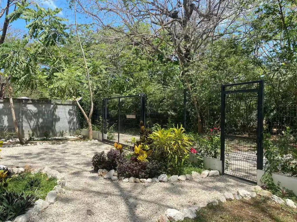Casa Joya: Turnkey Modern Home with pool – Prime Location & Rental Income - Gallery image 30
