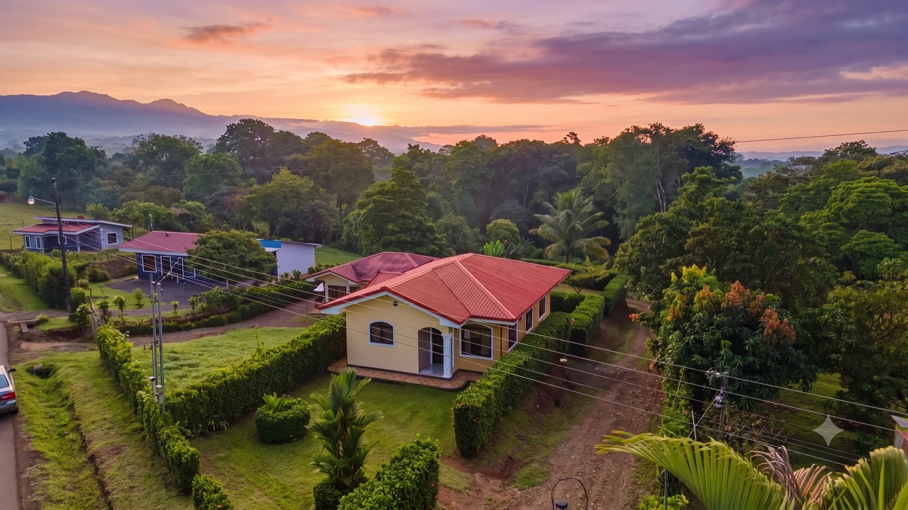 House For Sale in San Pedro