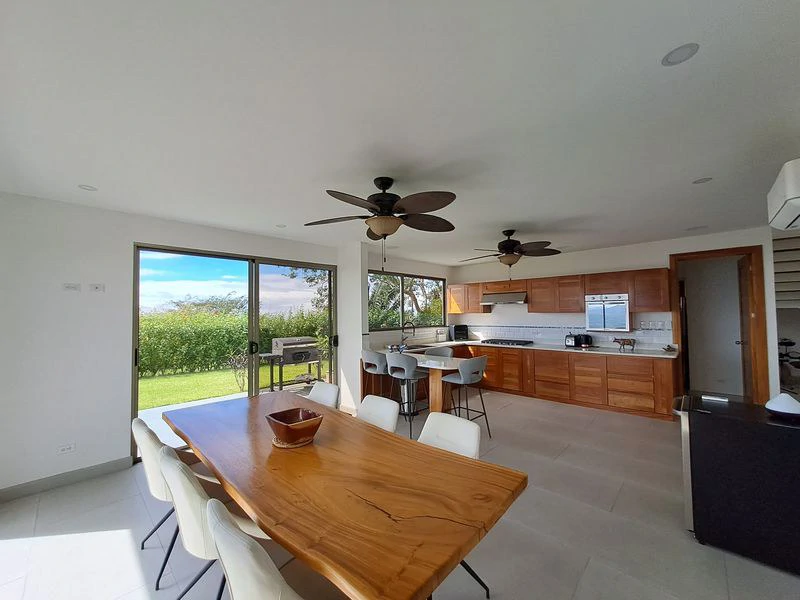 Casa Ying Yang: Modern Elegance with Panoramic Ocean Views, Infinity Pool, and Casita, close to Carrillo Beach - Gallery image 9