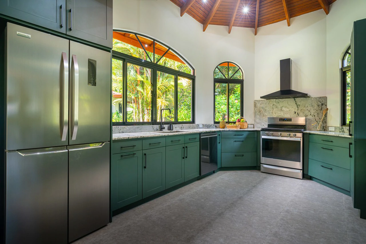 Villa Allamanda: Privacy Galore, Ocean, Jungle and Mountain Views - Gallery image 42