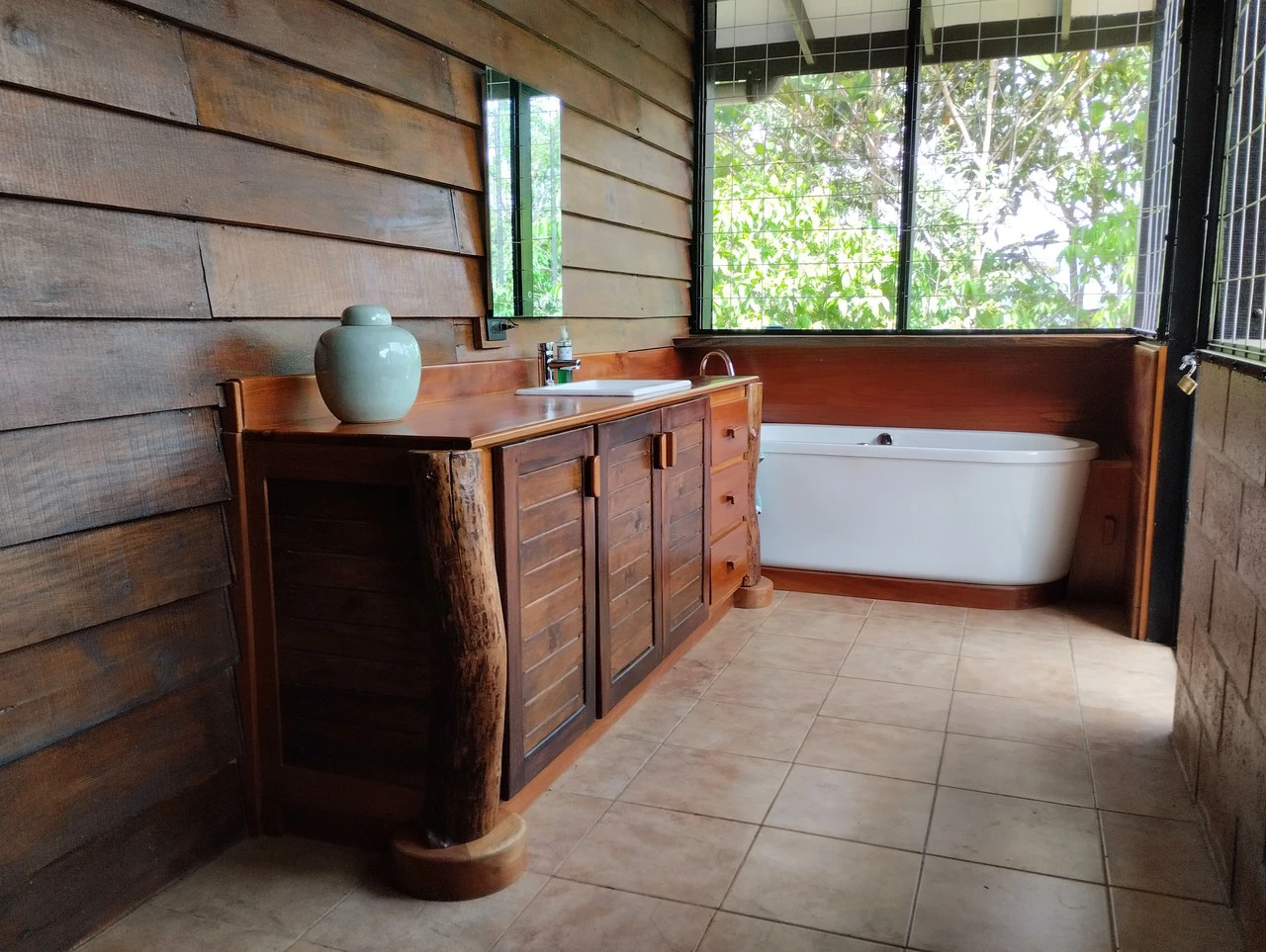 Charming Private Mountaintop home in the perfect climate of San Vito Coto Brus, San Isidro-Perez Zeledon, San Vito, San Jose, Costa Rica - Gallery image 23