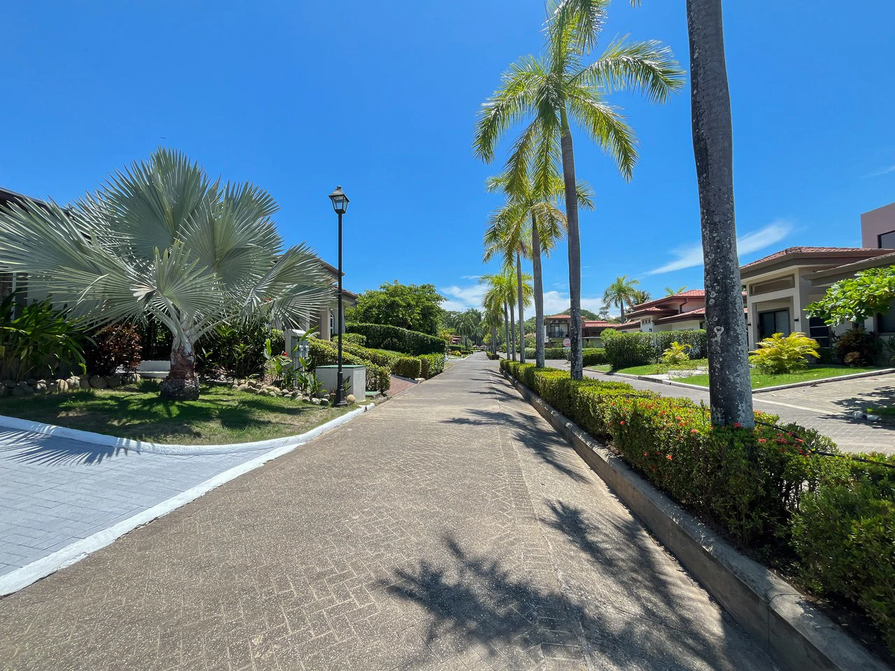 Casa Eight: Near the Beach. Playa Bejuco, Puntarenas, Costa del Sol. Fully Remodeled Tropical Sanctuary - Gallery image 29