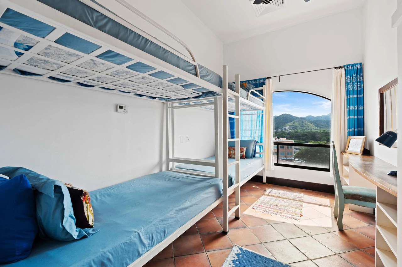 Tres Vistas Marina Real: Stunning 3BR Penthouse with Ocean & Marina Views - Gallery image 18