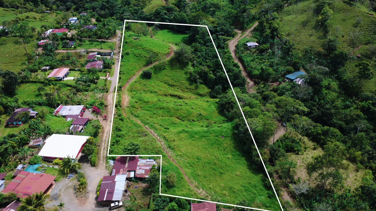 Home Construction Site For Sale in Centro de Pérez Zeledón