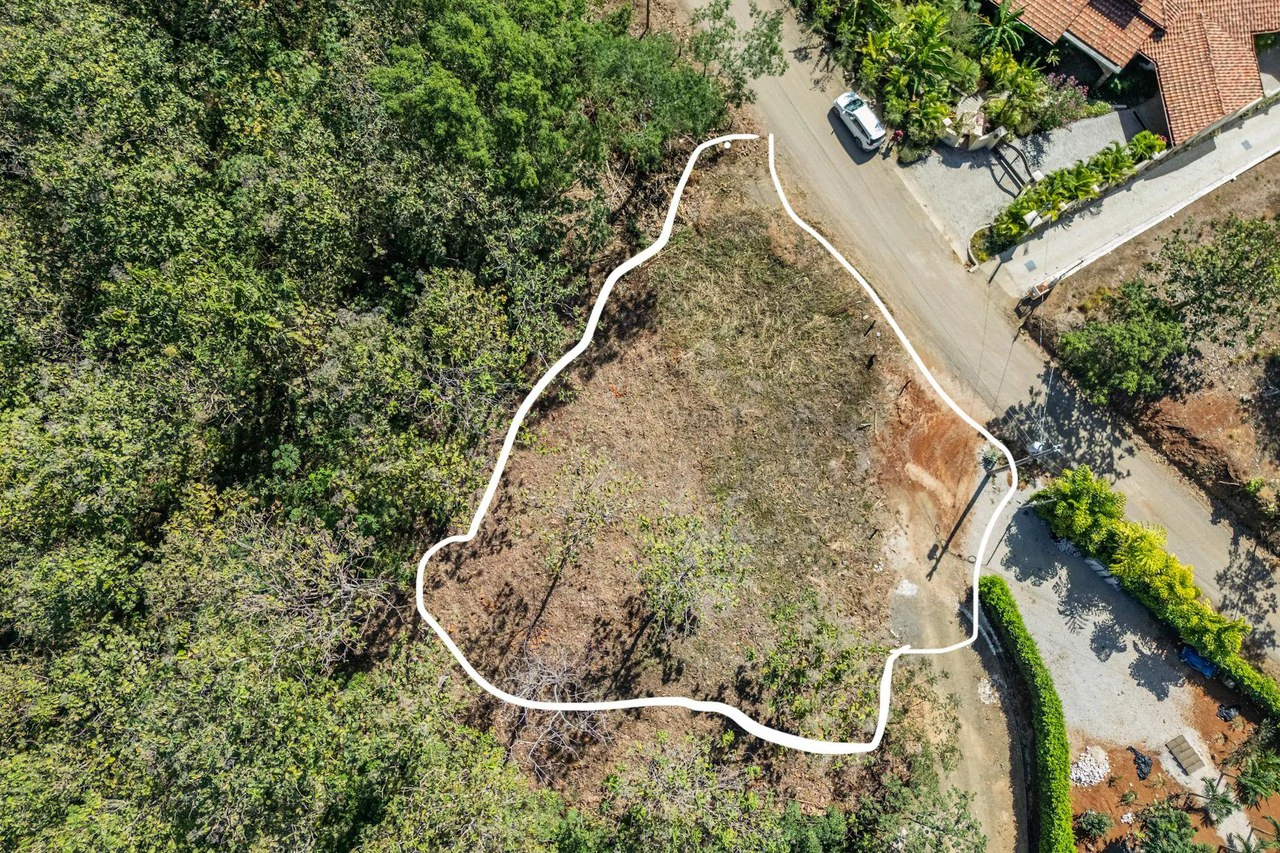 Carrillo Mountain: Sunset View and second floor ocean view Lot - Gallery image 10