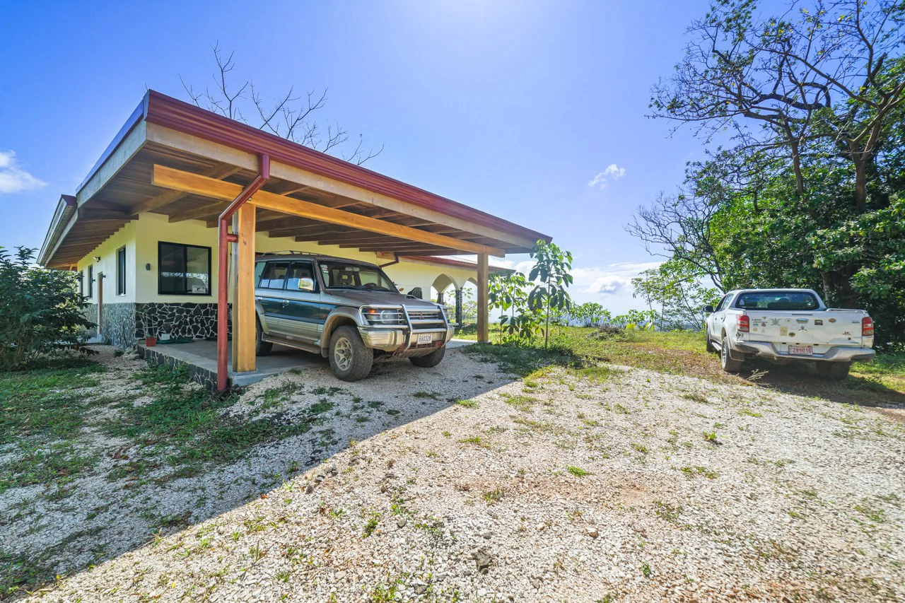 Altos de Socorro: Hilltop Farm with Expansive Ocean Views - Gallery image 27
