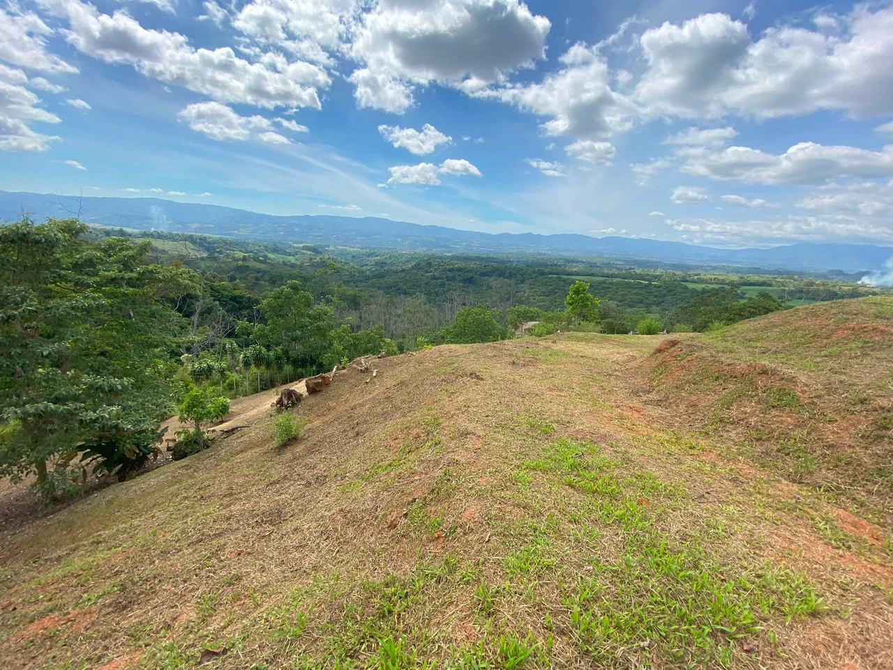 1.35 ACRES – Gorgeous View To The Valley, Mountain And City With A Large Building Site, Two Legal Water Sourses Ready To Build!!!: Mountain and Countryside Home Construction Site For Sale in San Isidr - Gallery image 4