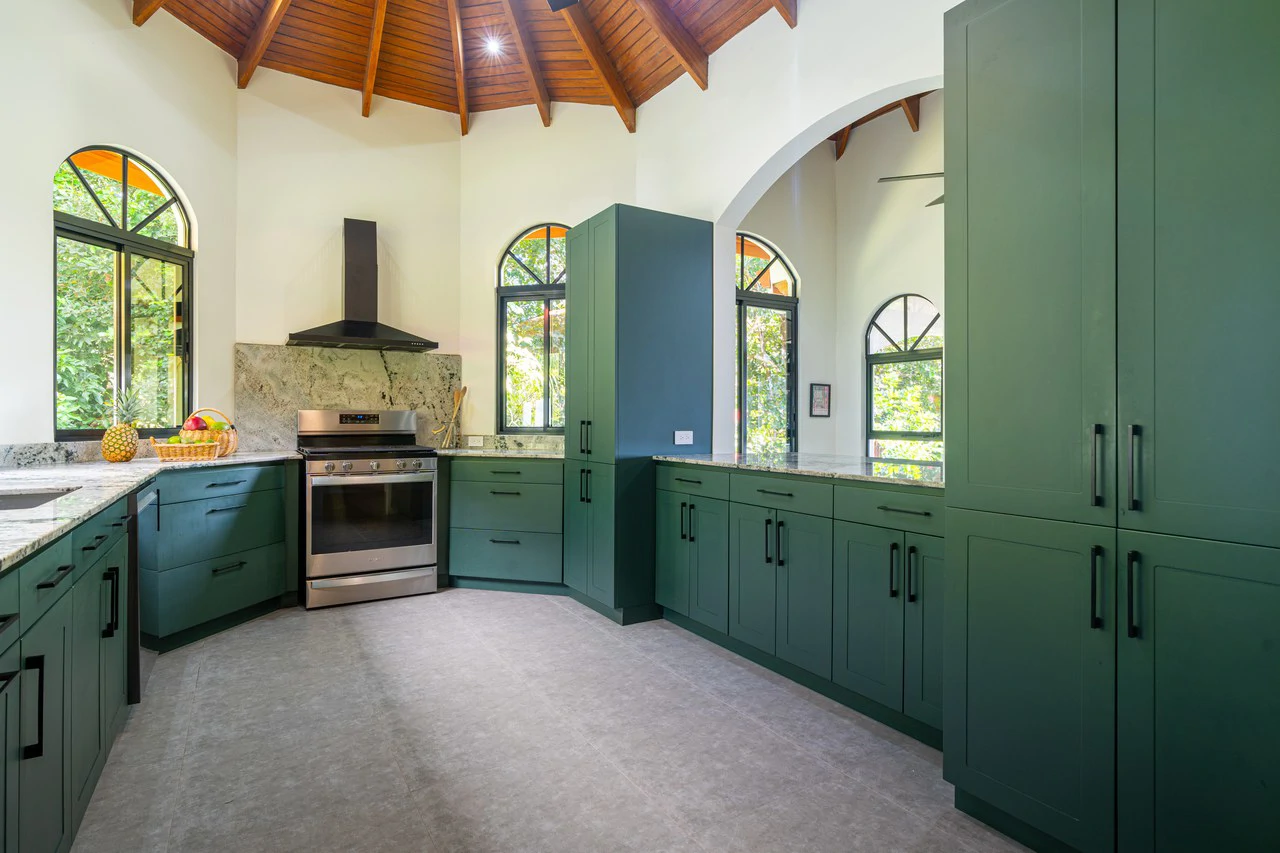 Villa Allamanda: Privacy Galore, Ocean, Jungle and Mountain Views - Gallery image 43